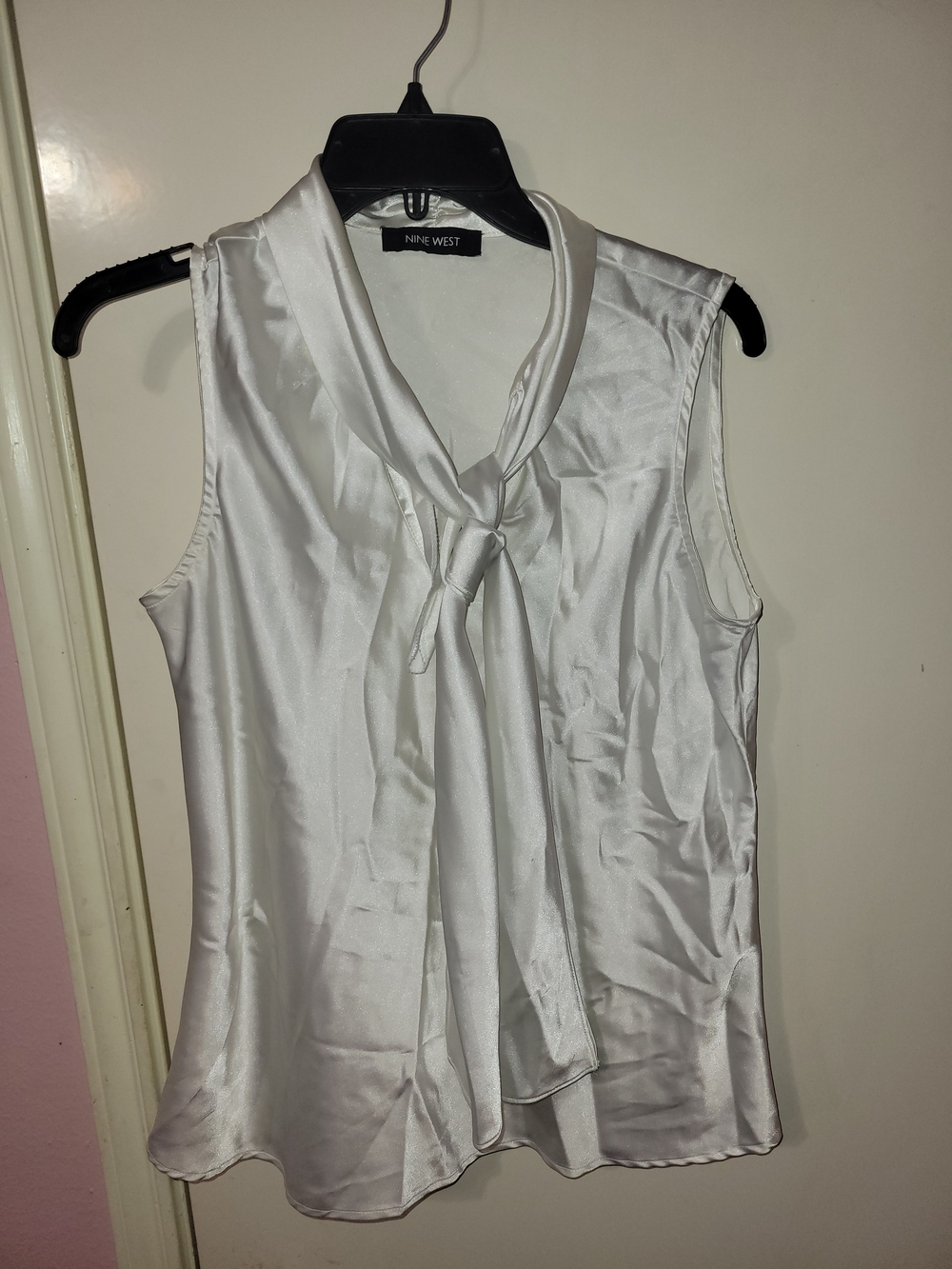 Nine West White Satin Tie-Neck Sleeveless Blouse